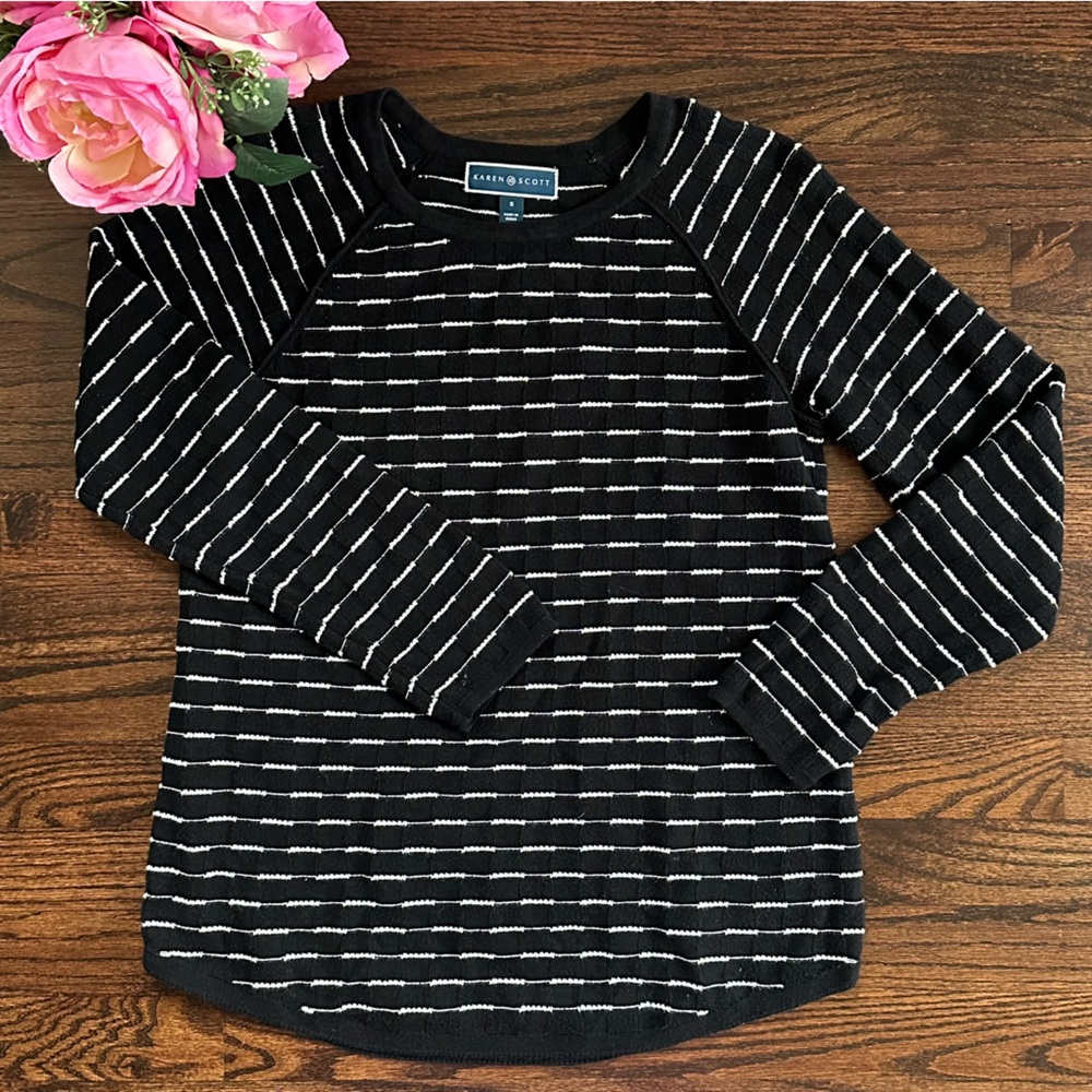 Karen Scott 100% cotton sweater, size S
